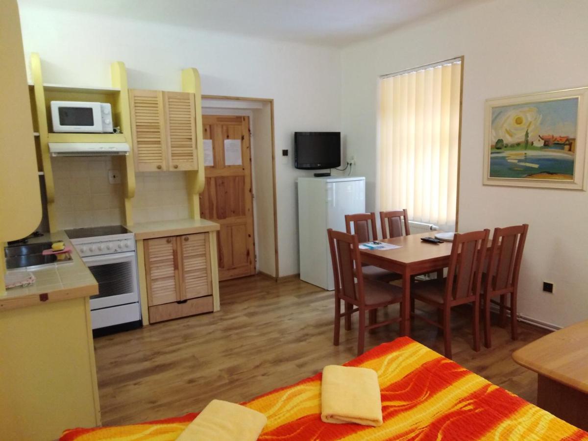 Apartmany Ilona Рокитнице над Ийзероу Екстериор снимка